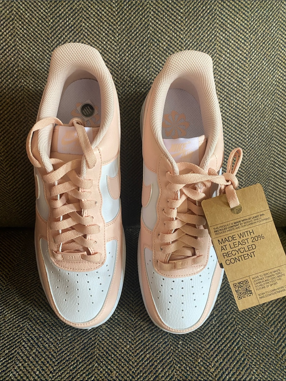 Nike Women’s AF1 in Pale Pink and White